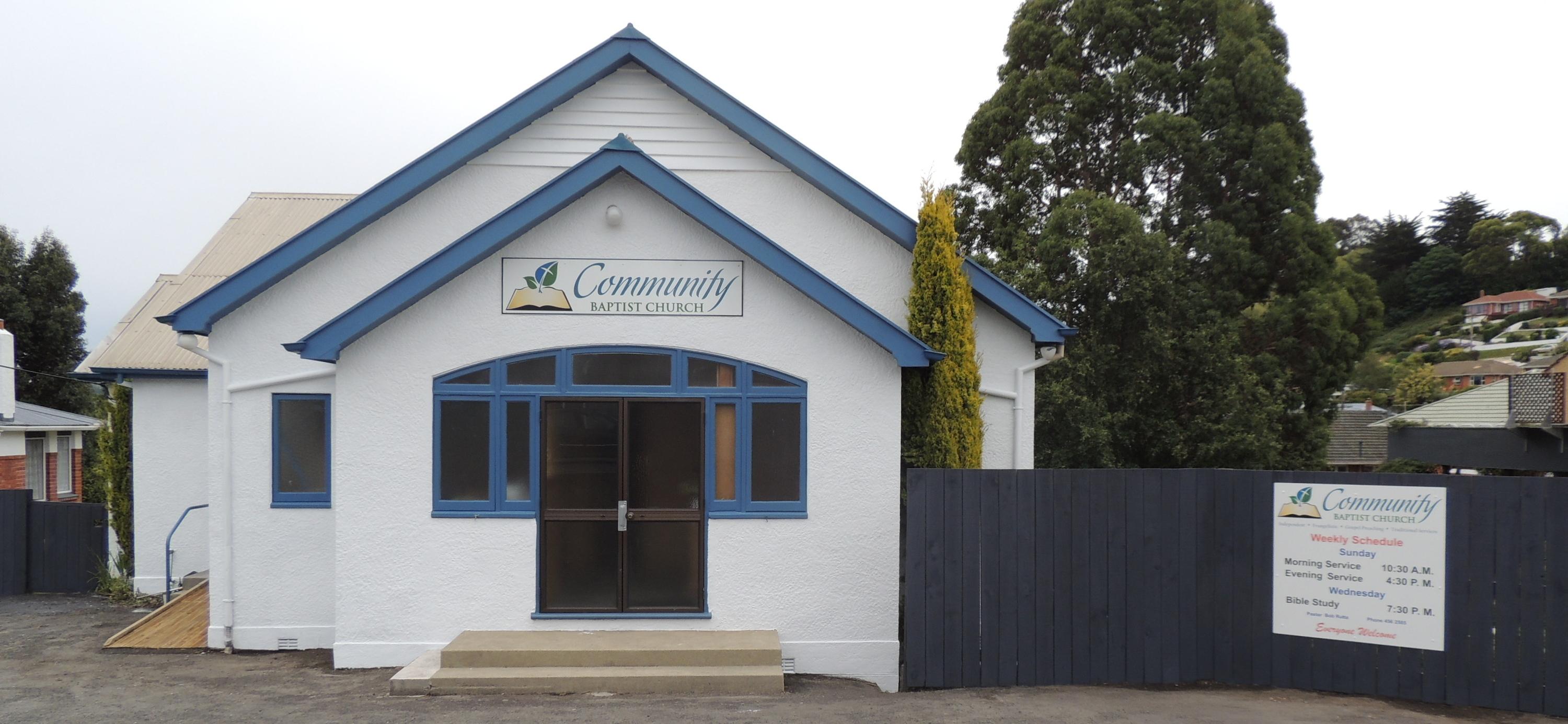 The Community Baptist Church chapel and signboard on Abbotsford Road